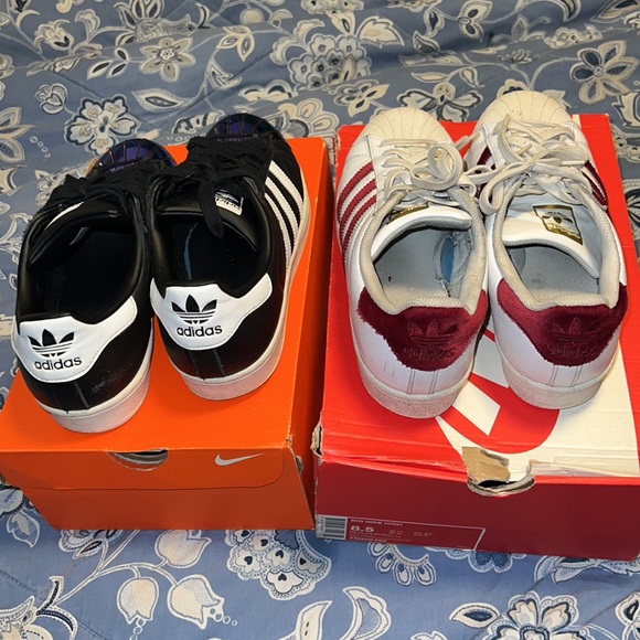 🤗Bundle of Women ADIDAS Sneakers🤗 - Picture 2 of 5